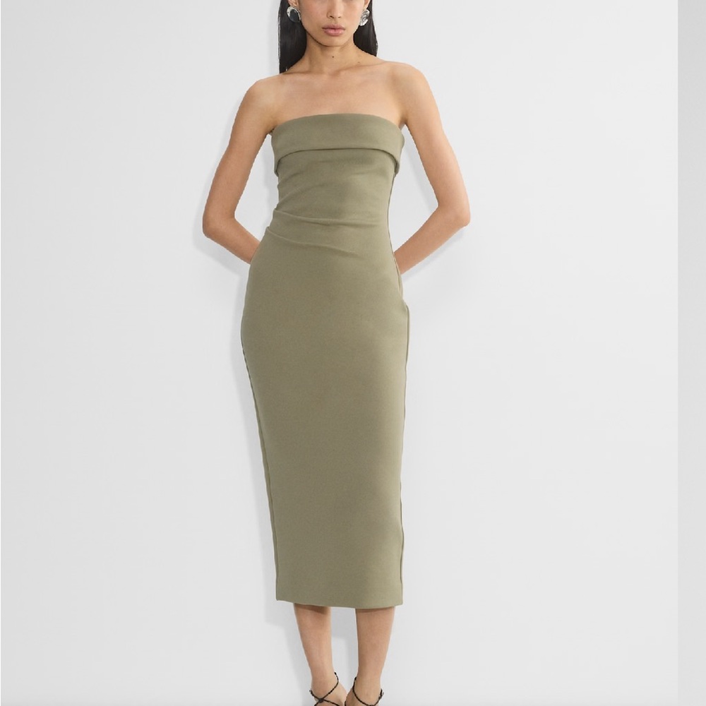 Aritzia Babaton FigureKnit™ Eyecatcher Dress
